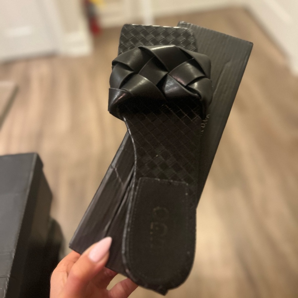 Black sandals